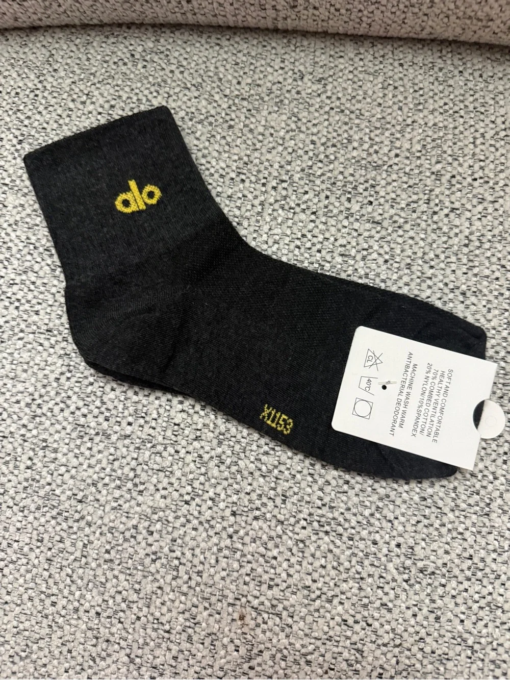 ALO Yoga Unisex White Logo Crew Socks